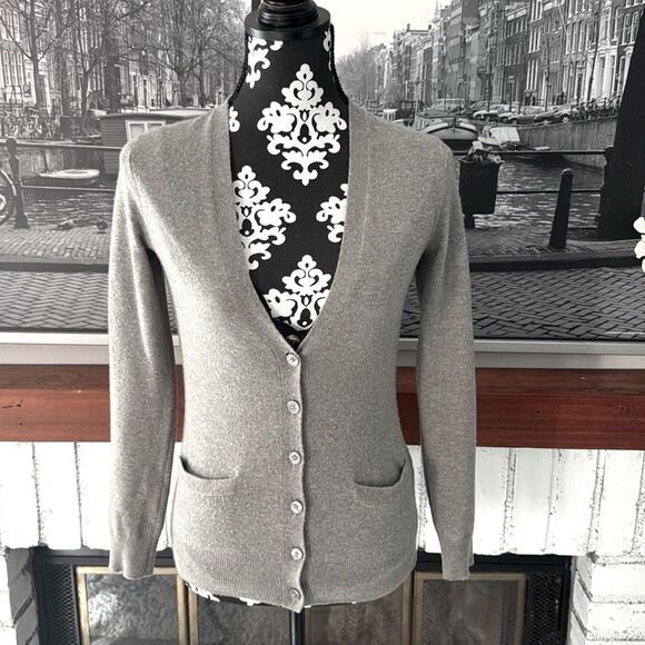 Ralph Lauren 100% Cashmere Cardigan Sweater Grey Button Long Sleeve Small - Picture 3 of 9